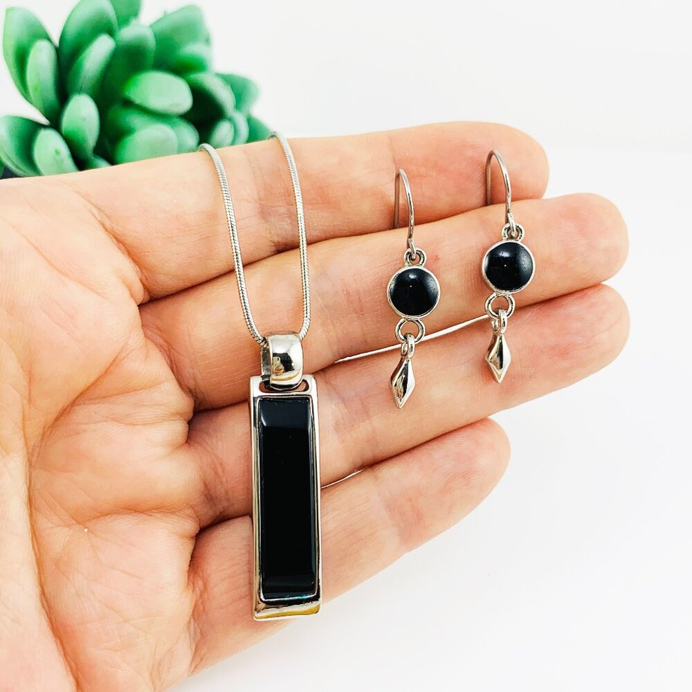 Retired Lia Sophia Silver Tone Pendant Necklace and Earrings -Black and White